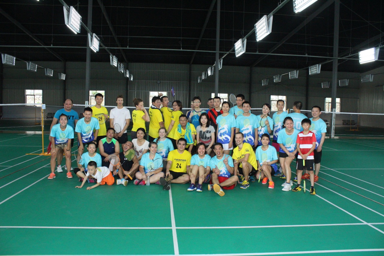 I had a professional photographer at the event and he made sure we did some group picture before the games started. If you live in Xiamen and need a photogrpaher, make sure to call my friend Bong Antivola to shoot the event! Almost all the pictures in this post are his. 